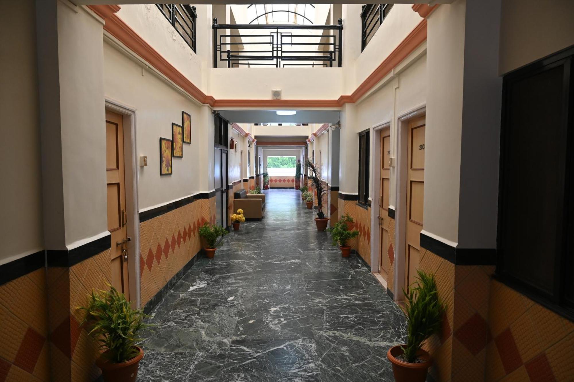 Hotel Sai Yatri Trimbak Dış mekan fotoğraf