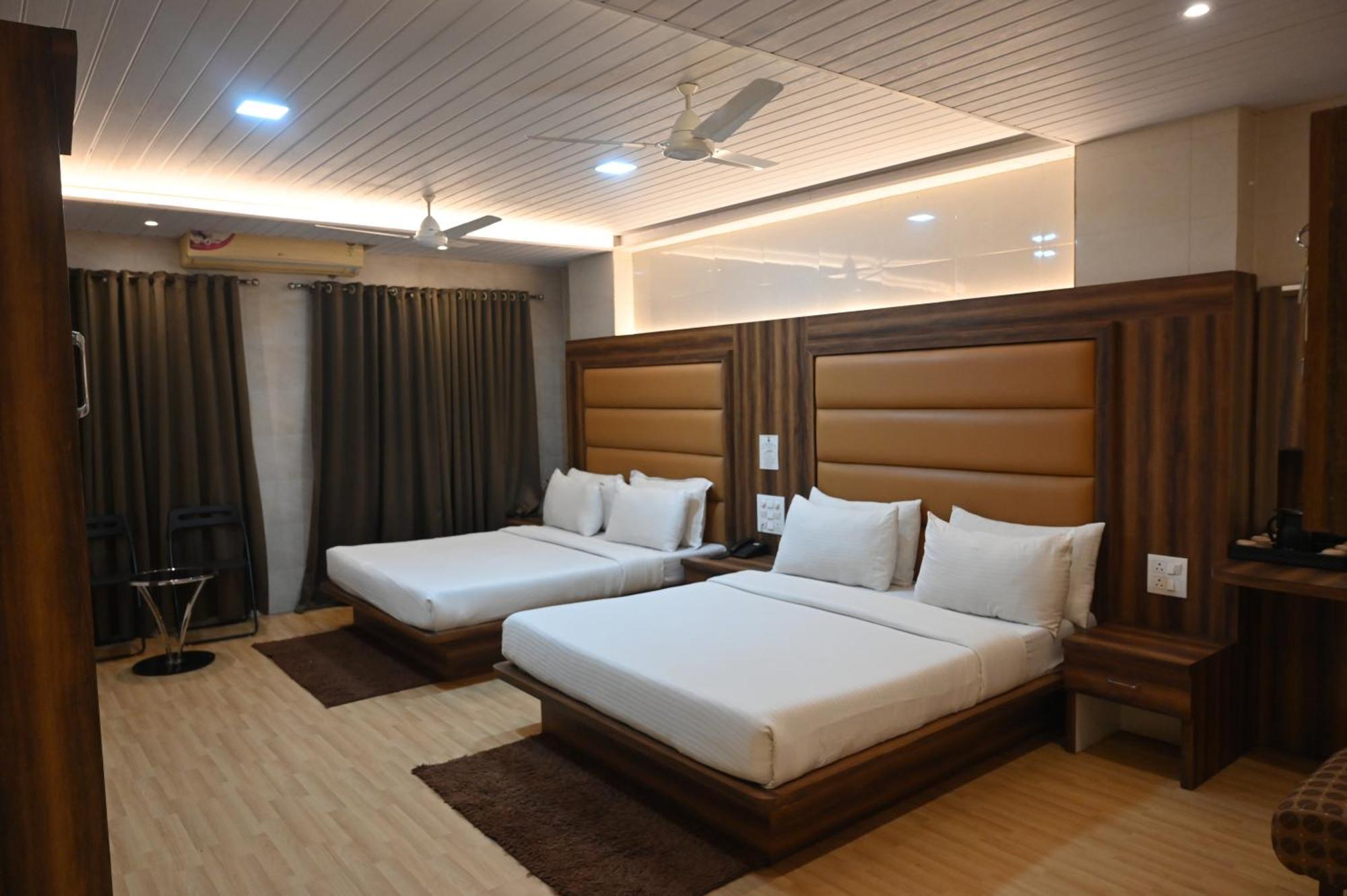 Hotel Sai Yatri Trimbak Dış mekan fotoğraf