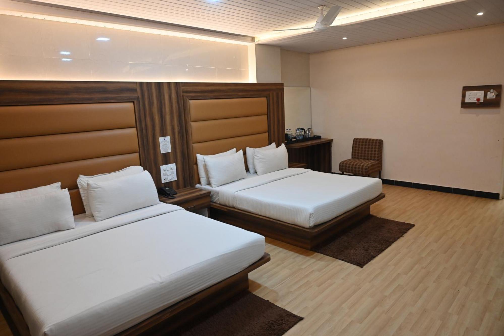 Hotel Sai Yatri Trimbak Dış mekan fotoğraf